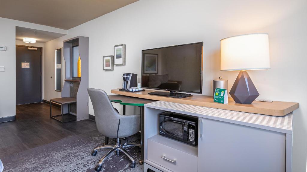 Room image 1