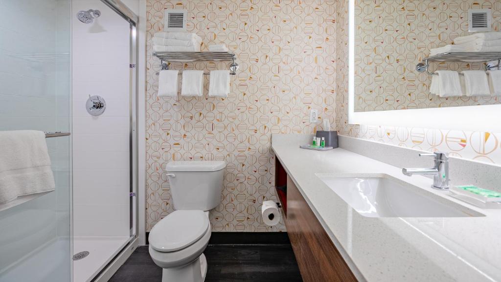 Room image 3